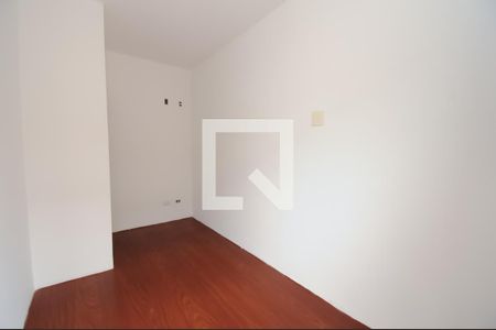 Casa à venda com 177m², 3 quartos e 6 vagasQuarto de Serviço 