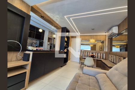 Apartamento à venda com 83m², 2 quartos e 1 vaga Apartamento à venda com 83m², 2 quartos e 1 vagaSala