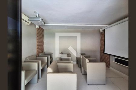 Apartamento à venda com 83m², 2 quartos e 1 vaga Apartamento à venda com 83m², 2 quartos e 1 vagaÁrea comum