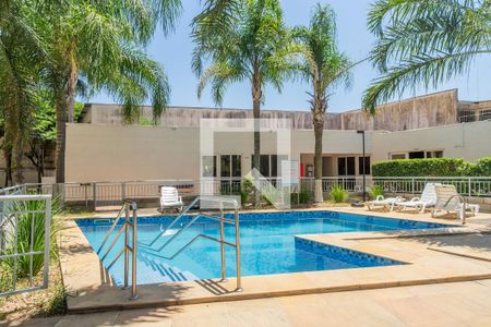 Apartamento à venda com 72m², 3 quartos e 1 vagaÁrea comum - Piscina