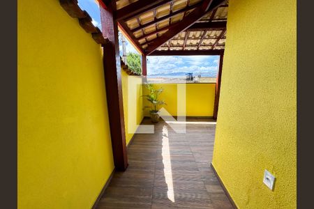 Casa à venda com 180m², 3 quartos e 2 vagasÁrea Externa