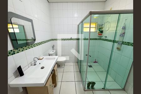 Casa à venda com 180m², 3 quartos e 2 vagasBanheiro