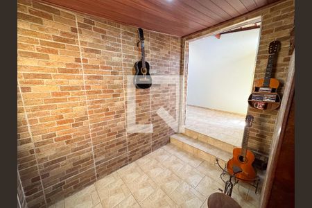 Casa à venda com 180m², 3 quartos e 2 vagasÁrea Externa