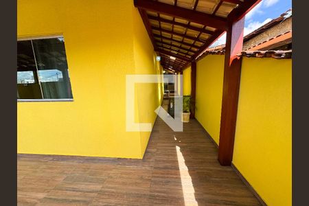 Casa à venda com 180m², 3 quartos e 2 vagasÁrea Externa