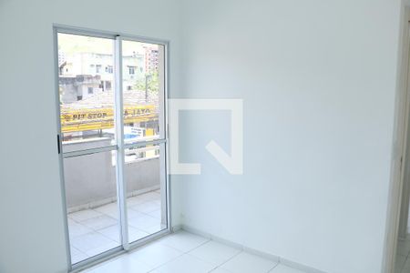 Apartamento para alugar com 76m², 2 quartos e 2 vagasQuarto