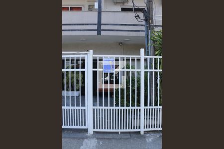 Apartamento para alugar com 76m², 2 quartos e 2 vagasFachada
