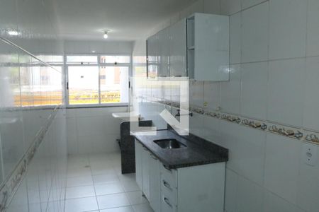 Apartamento para alugar com 76m², 2 quartos e 2 vagasCozinha