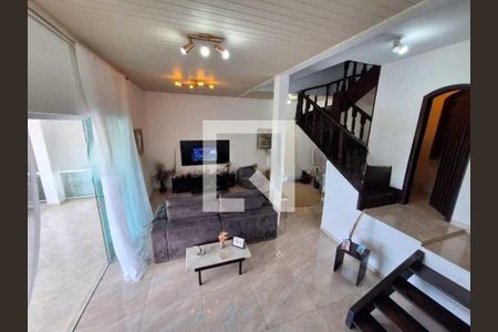 Casa à venda com 4 quartos, 528m² em Pechincha, Rio de Janeiro