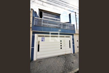 Casa à venda com 236m², 3 quartos e 2 vagasFachada