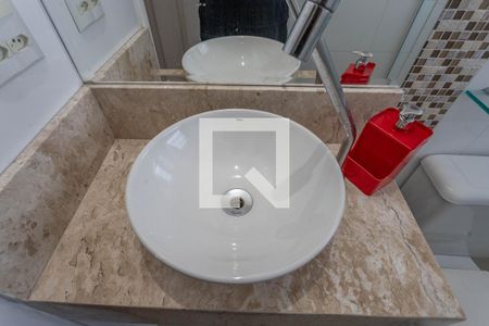 Apartamento à venda com 56m², 2 quartos e 1 vaga Apartamento à venda com 56m², 2 quartos e 1 vagaBanheiro social