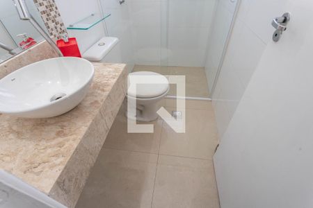 Apartamento à venda com 56m², 2 quartos e 1 vaga Apartamento à venda com 56m², 2 quartos e 1 vagaBanheiro social