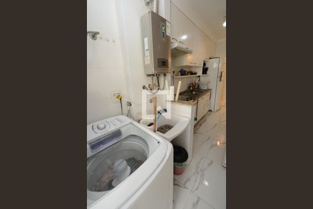 Apartamento à venda com 83m², 3 quartos e 1 vagaÁrea de Serviço