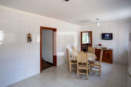 Casa para alugar com 580m², 5 quartos e 6 vagasCozinha