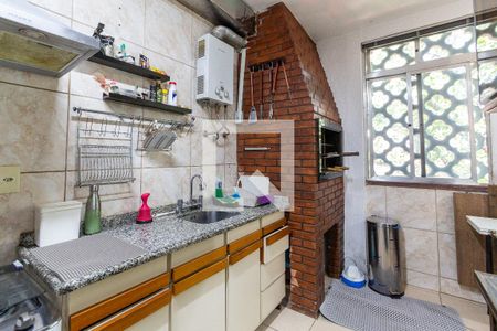 Apartamento à venda com 75m², 2 quartos e 1 vagaCozinha e Área de Serviço