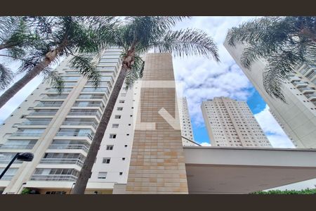 Apartamento à venda com 158m², 3 quartos e 2 vagasFachada