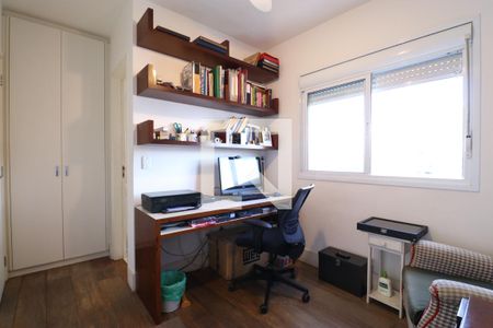 Apartamento à venda com 158m², 3 quartos e 2 vagasSuíte 2