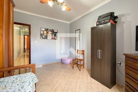 Casa à venda com 255m², 5 quartos e 2 vagasQuarto - Casa 1