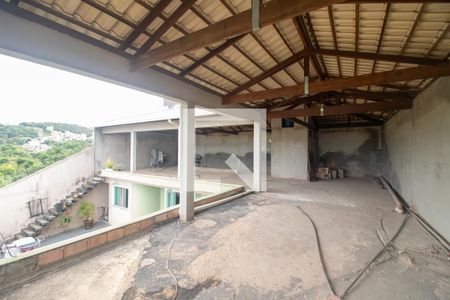 Casa para alugar com 500m², 3 quartos e 2 vagasTerraço