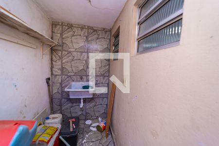 Casa à venda com 300m², 3 quartos e 2 vagas Casa à venda com 300m², 3 quartos e 2 vagasÁrea de Serviço