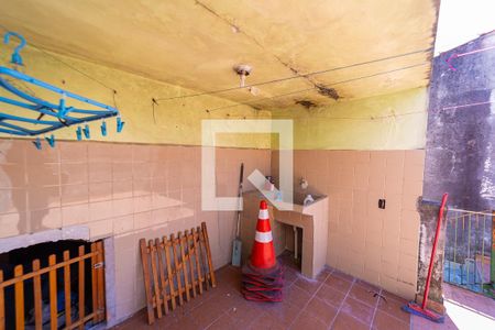 Casa à venda com 300m², 3 quartos e 2 vagas Casa à venda com 300m², 3 quartos e 2 vagasTerraço