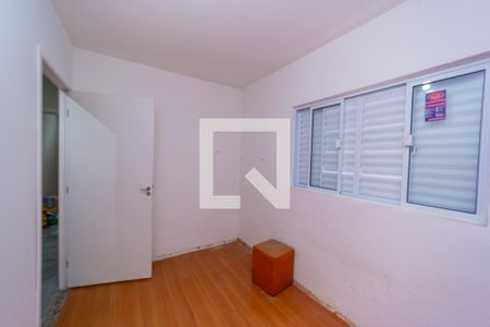 Casa à venda com 300m², 3 quartos e 2 vagas Casa à venda com 300m², 3 quartos e 2 vagasQuarto 2