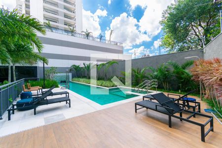 Studio para alugar com 27m², 1 quarto e sem vaga Studio para alugar com 27m², 1 quarto e sem vagaÁrea comum - Piscina
