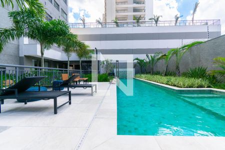 Studio para alugar com 27m², 1 quarto e sem vaga Studio para alugar com 27m², 1 quarto e sem vagaÁrea comum - Piscina