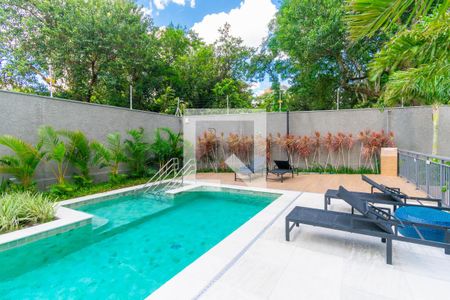 Studio para alugar com 27m², 1 quarto e sem vaga Studio para alugar com 27m², 1 quarto e sem vagaÁrea comum - Piscina