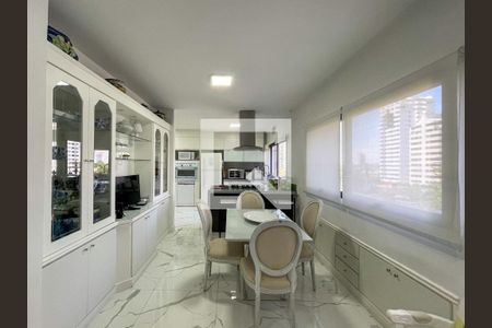 Apartamento à venda com 289m², 4 quartos e 4 vagas