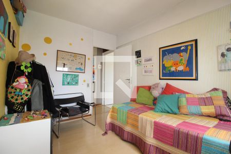 Quarto 2 de apartamento à venda com 3 quartos, 123m² em Moema, São Paulo