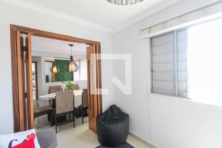 Sala de TV de apartamento à venda com 2 quartos, 47m² em Cidade Líder, São Paulo
