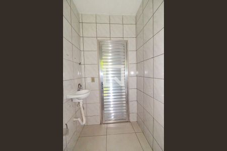 Casa para alugar com 50m², 1 quarto e sem vaga Casa para alugar com 50m², 1 quarto e sem vagaBanheiro