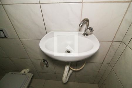 Casa para alugar com 50m², 1 quarto e sem vaga Casa para alugar com 50m², 1 quarto e sem vagaBanheiro