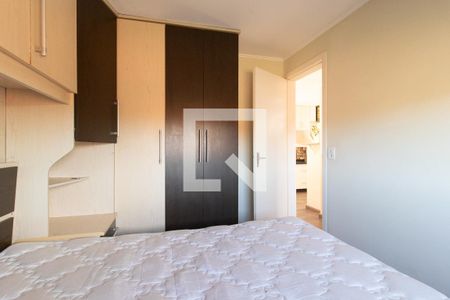 Quarto 1 de apartamento para alugar com 2 quartos, 42m² em Santo Antônio, São José dos Pinhais