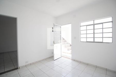 Sala de casa para alugar com 2 quartos, 120m² em Vila Iorio, São Paulo