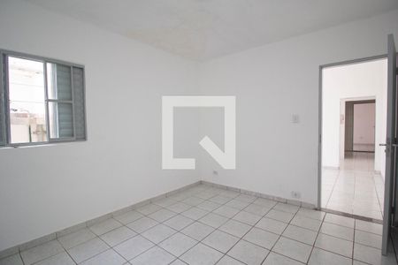 Quarto 1 de casa para alugar com 2 quartos, 120m² em Vila Iorio, São Paulo