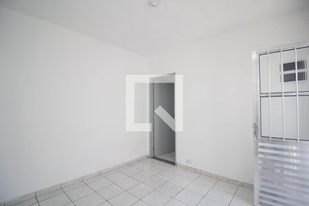 Sala de casa para alugar com 2 quartos, 120m² em Vila Iorio, São Paulo