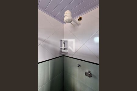 Casa para alugar com 80m², 2 quartos e 1 vaga Casa para alugar com 80m², 2 quartos e 1 vagaBanheiro da Suíte