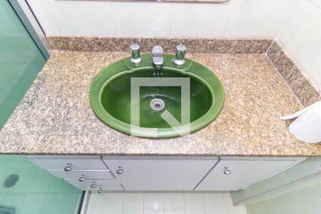 Apartamento à venda com 165m², 4 quartos e 2 vagasBanheiro