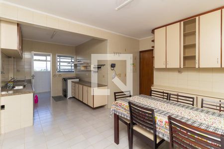 Apartamento à venda com 165m², 4 quartos e 2 vagasCozinha