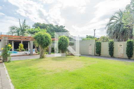 Casa à venda com 360m², 3 quartos e 8 vagas Casa à venda com 360m², 3 quartos e 8 vagasQuintal