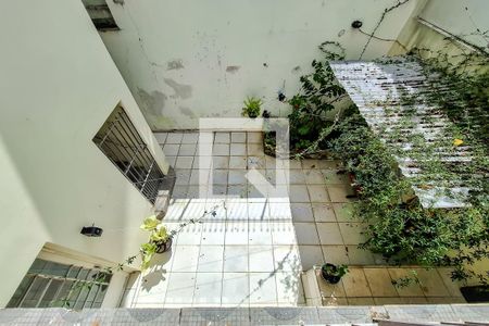 Casa à venda com 369m², 8 quartos e 5 vagasÁrea de Serviço CASA 03