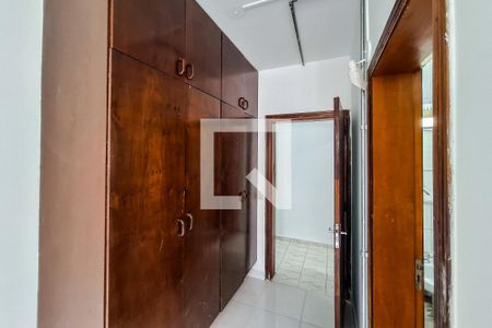 Casa à venda com 369m², 8 quartos e 5 vagasQuarto 3 suite CASA 02