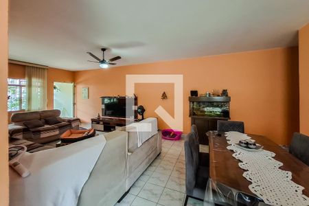 Casa à venda com 369m², 8 quartos e 5 vagasSala CASA 03