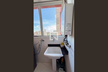 Apartamento à venda com 95m², 2 quartos e 2 vagasÁrea de Serviço