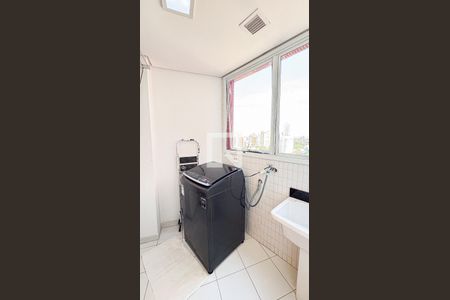 Apartamento à venda com 95m², 2 quartos e 2 vagasÁrea de Serviço