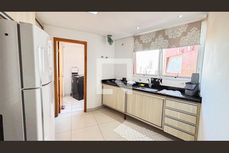 Apartamento à venda com 95m², 2 quartos e 2 vagasCozinha