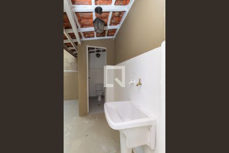 Casa à venda com 140m², 2 quartos e 2 vagasLavanderia