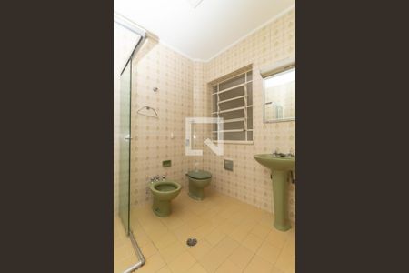 Casa à venda com 140m², 2 quartos e 2 vagasBanheiro