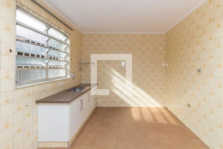 Casa à venda com 140m², 2 quartos e 2 vagasCozinha